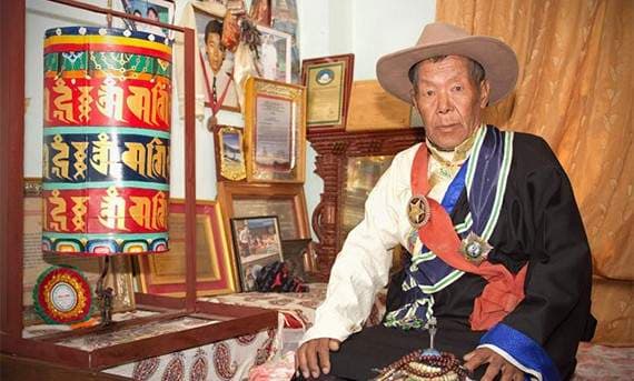 Ang Rita Sherpa (Snow Leopard) who climbed Mt. Everest 10 times without bottled oxygen dies at age 72