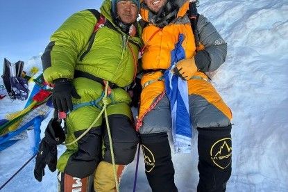 Akkei Rahaman from the UK has successfully summited Mount Manaslu