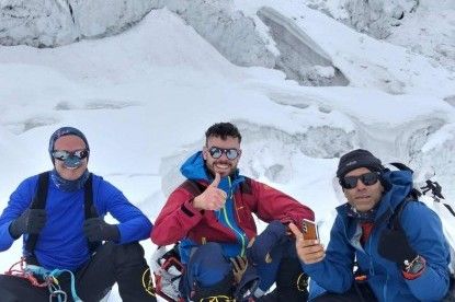 Akkei Rahaman from the UK has successfully summited Mount Manaslu